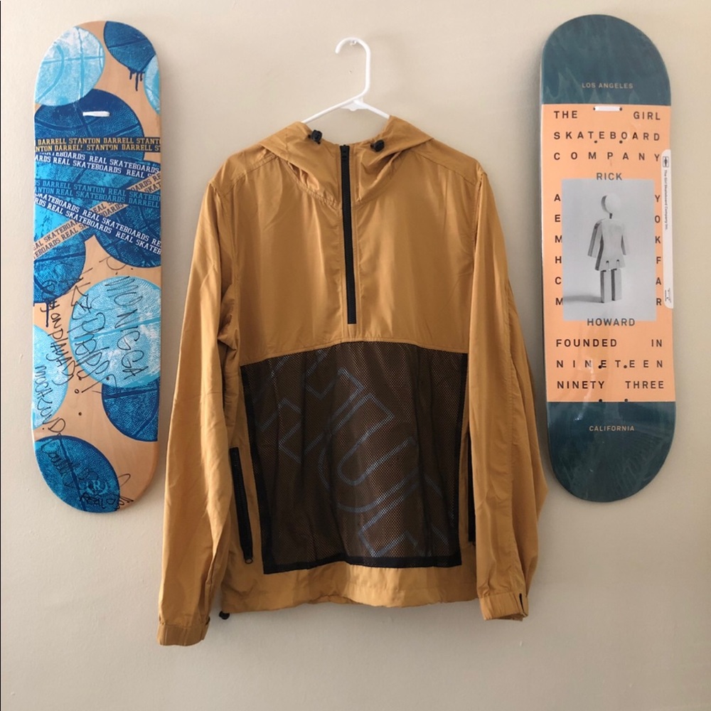 HUF lightweight wind breaker